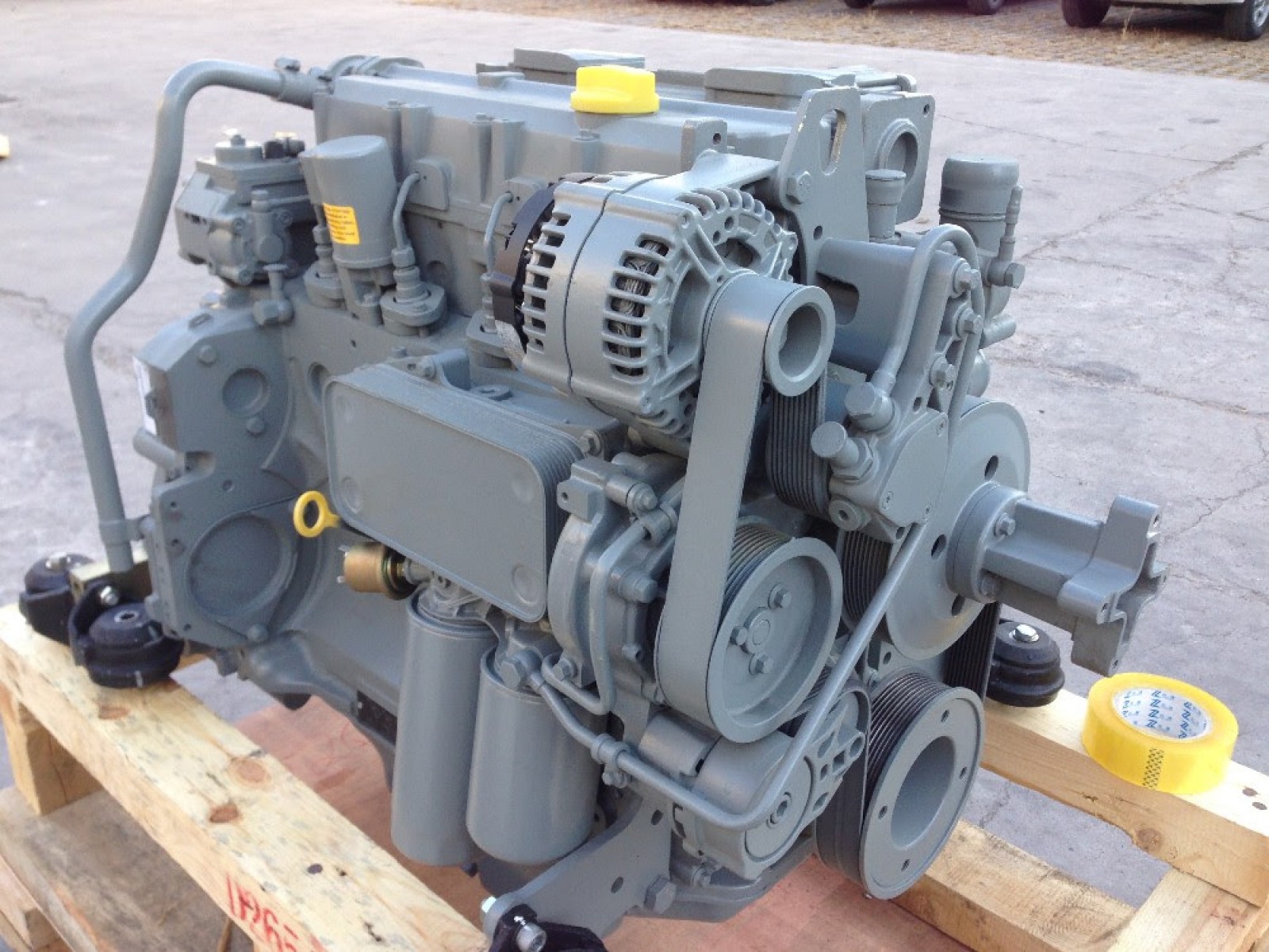 เครื่องยนต์ ดีเซล Deutz BF4M2012